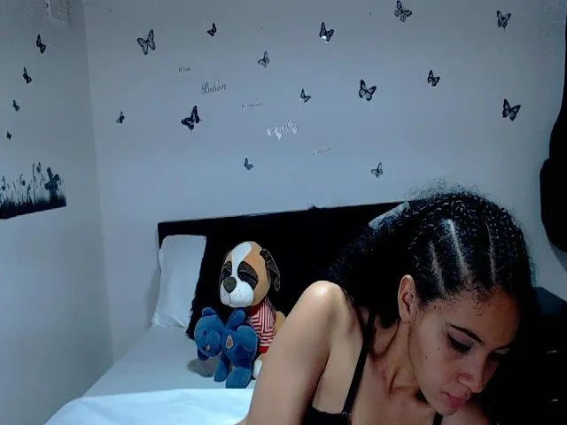 Live sex webcam photo for Courageuse #253914207