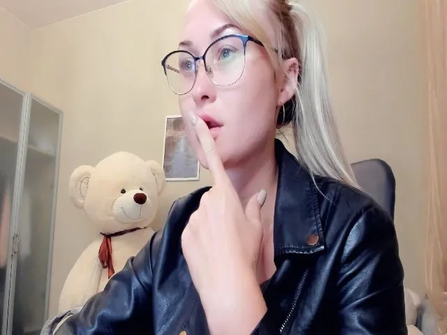 Live sex webcam photo for Mistress_Eva_ #263959140
