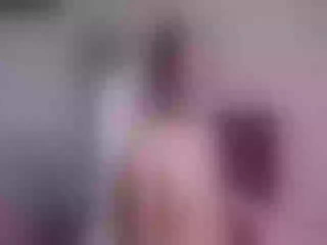 Live sex webcam photo for Sun_kissed1 #254418767
