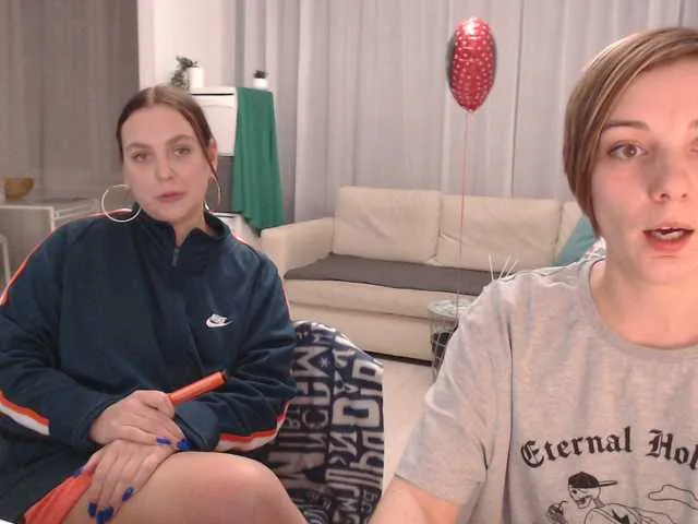 Live sex webcam photo for BugaGirls #241139697