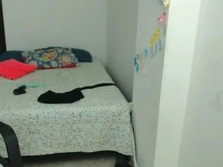Live sex webcam photo for karinahotson1 #240730801