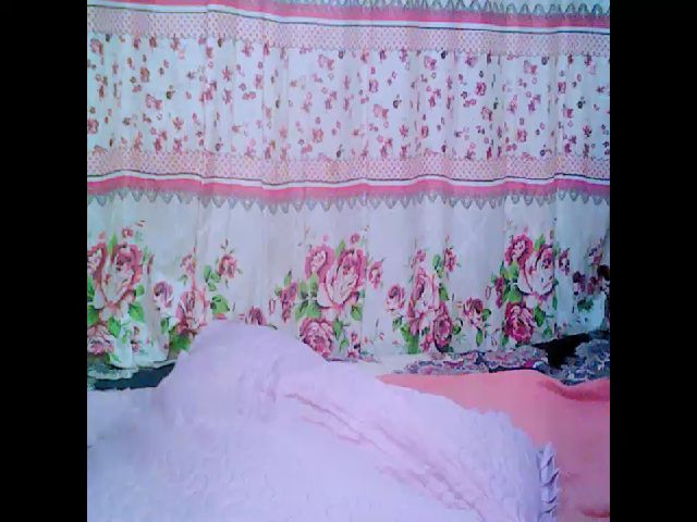 Live sex webcam photo for Indiantopaz69 #256852377