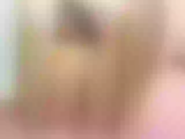 Live sex webcam photo for CarolaSallow #242882352