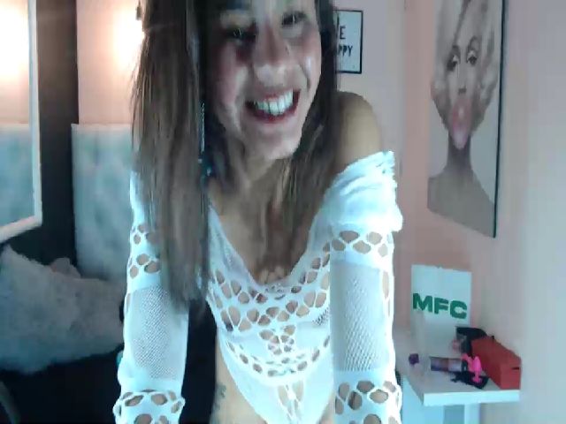 Live sex webcam photo for Sara__Ruiz #260850812