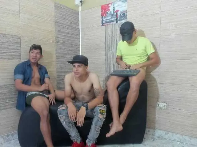 Live sex webcam photo for bdsmparty2 #241678667