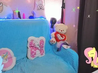 Live sex webcam photo for Kira-Li-Lime #240624566