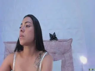 Live sex webcam photo for Kendry_ #251725438