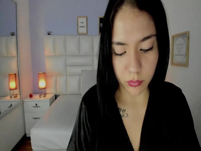 Live sex webcam photo for Rebeca__grey #260113644