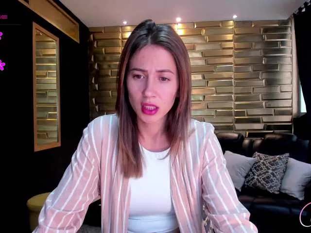 Live sex webcam photo for CassieKleinX #251863944