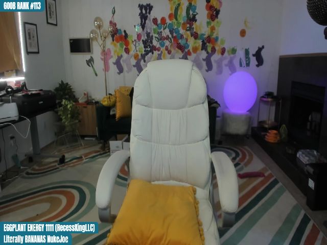 Live sex webcam photo for HempleyJones #260365278