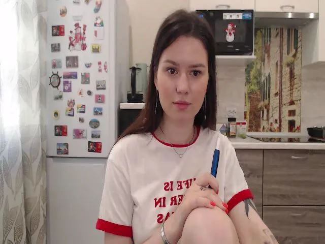 Live sex webcam photo for WonderXGirlXX #264080148