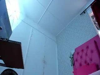 Live sex webcam photo for laura_1_ #252260851