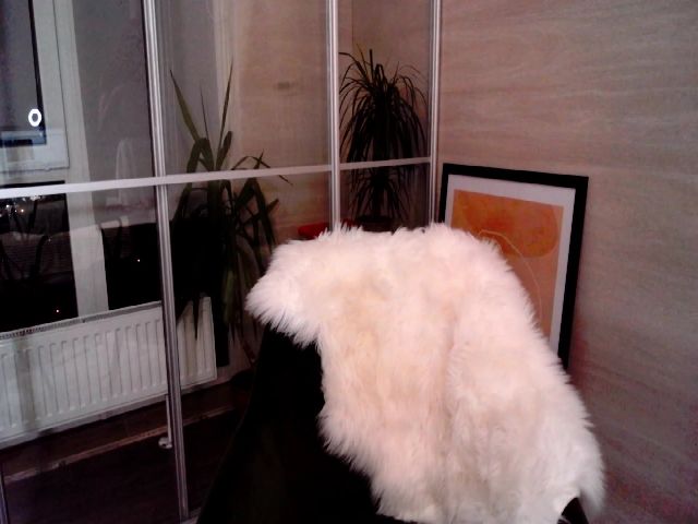 Live sex webcam photo for LovelyBvnny #260832731