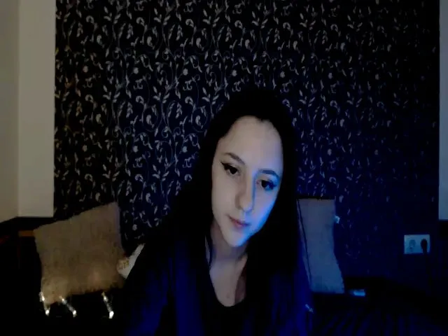 Live sex webcam photo for Meowny #265210737