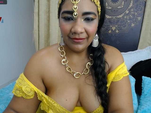 Live sex webcam photo for IndianMama #247750217