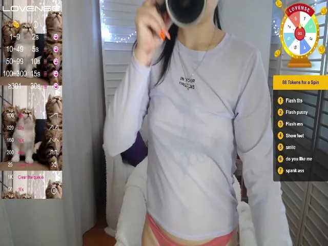 Live sex webcam photo for StayWild21 #261904750