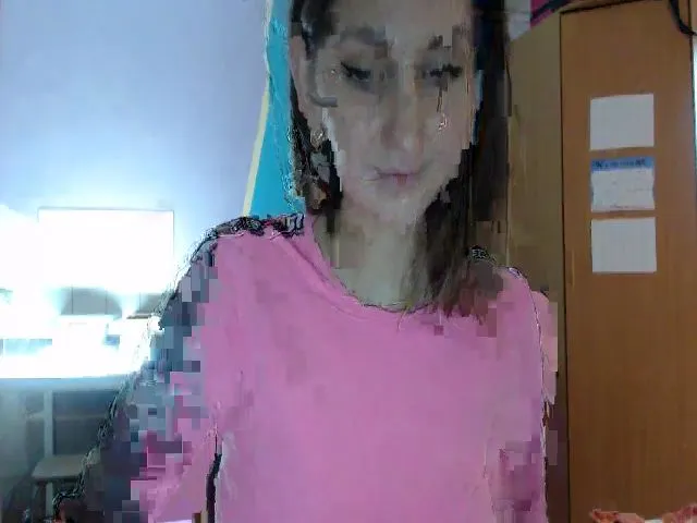 Live sex webcam photo for NikkiKiss_ #259077051