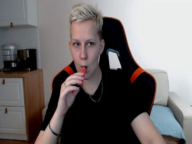 Live sex webcam photo for Oh_daisy #264211367