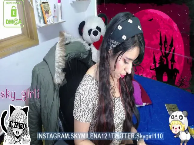 Live sex webcam photo for Sky_girl1 #256936895