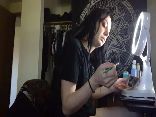 Live sex webcam photo for LilithLucid #264509969