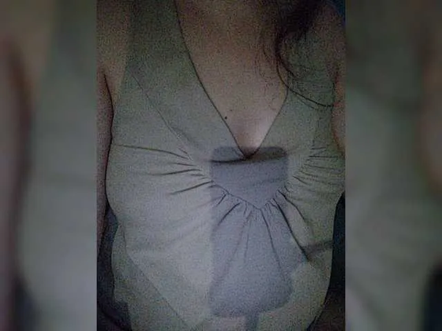 Live sex webcam photo for volturi66- #252588423