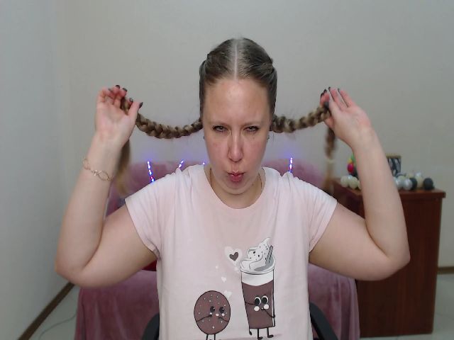 Live sex webcam photo for XArinasoll #252618598