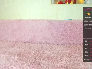 Live sex webcam photo for Blueberry111 #240815829