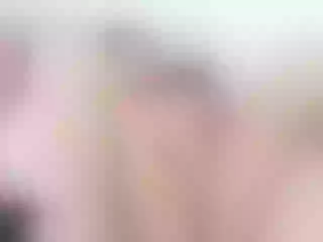 Live sex webcam photo for SaraMcHottie #263651404