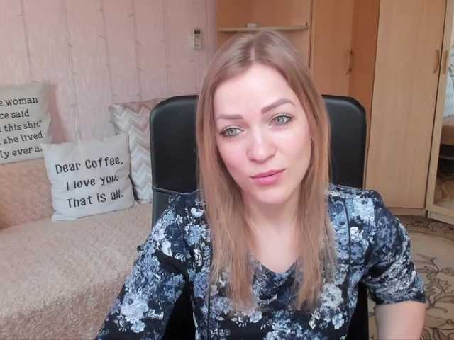 Live sex webcam photo for CherishSia #241104341