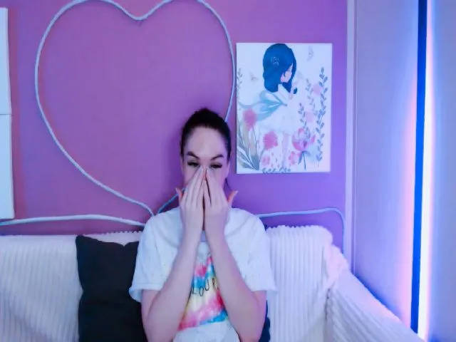 Live sex webcam photo for Lilly_Shine #254729804