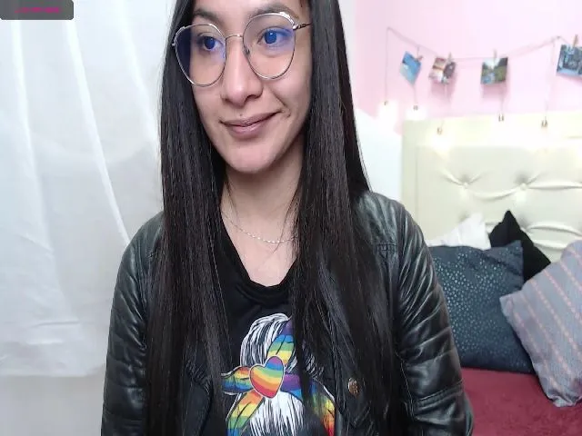 Live sex webcam photo for Pia_Smith_ #260683683