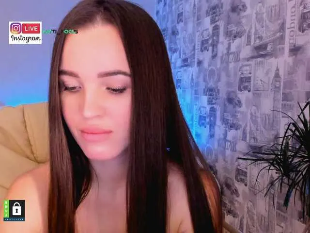 Live sex webcam photo for deva23 #240983737