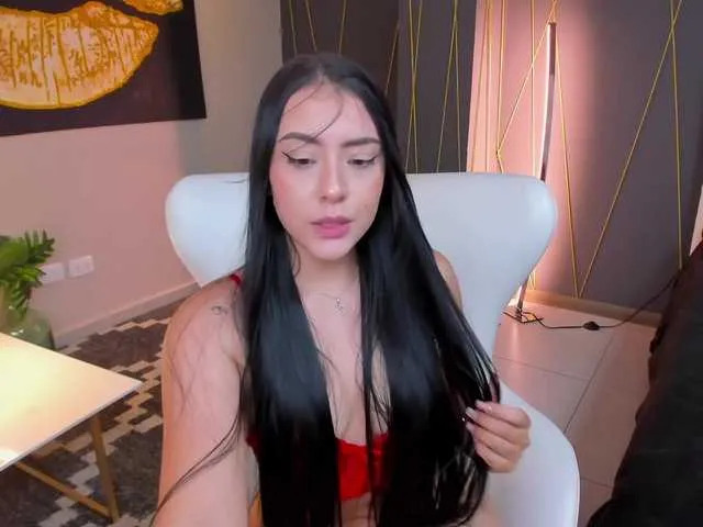 Live sex webcam photo for MartinnaBonet #264598729