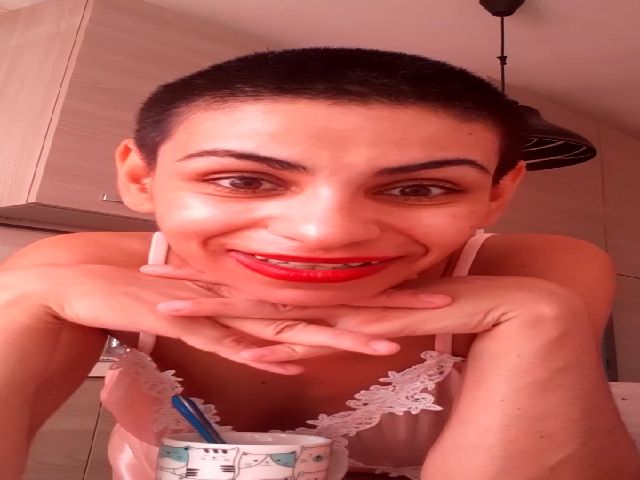 Live sex webcam photo for SONYABRUNETTE #257555996