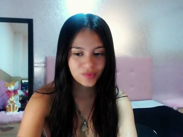 Live sex webcam photo for BrendaFoxi #254562926