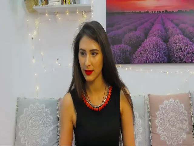 Live sex webcam photo for MaraW #253418405