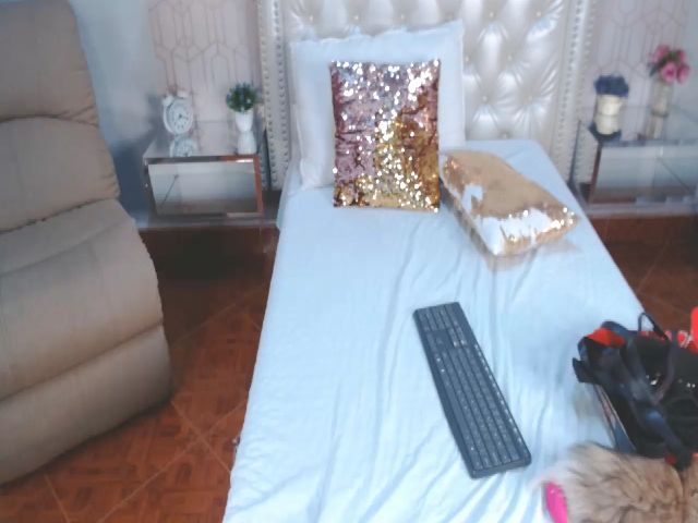 Live sex webcam photo for Rouse_bennett #259801385