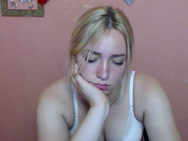 Live sex webcam photo for KetiLove_ #254012724