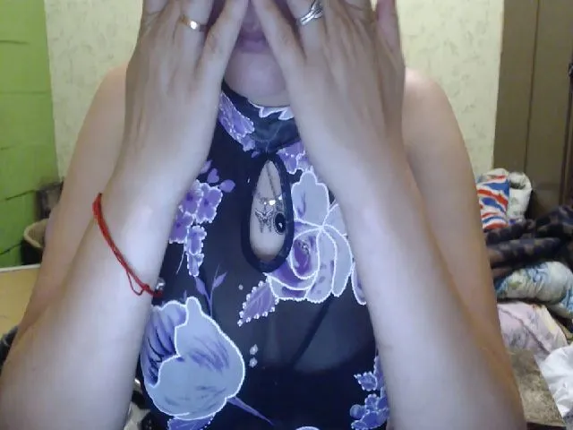 Live sex webcam photo for xxx_butterfly #253882969
