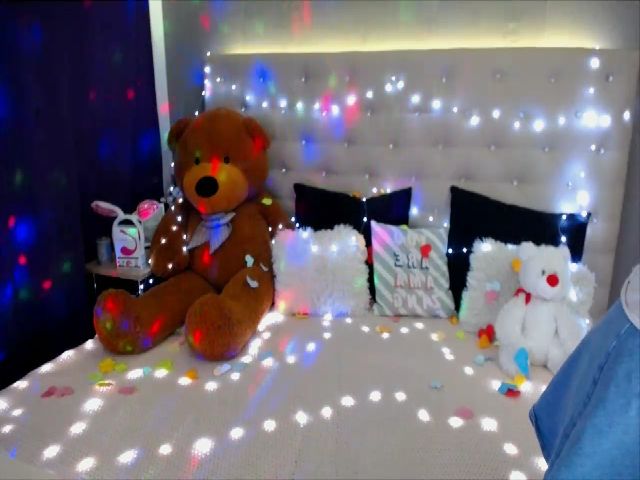 Live sex webcam photo for LinaVolkova #262429071