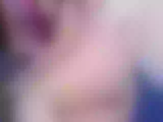 Live sex webcam photo for Kloeluv20 #260840382