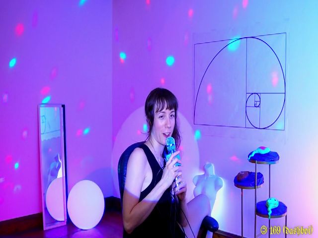 Live sex webcam photo for MinnieMoralia #257744508