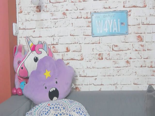 Live sex webcam photo for PoxyVibe #253842450