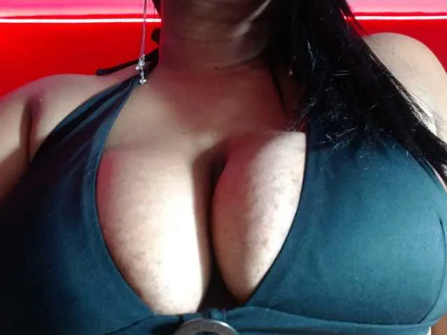 Live sex webcam photo for EBONYBREASTVH #287978821