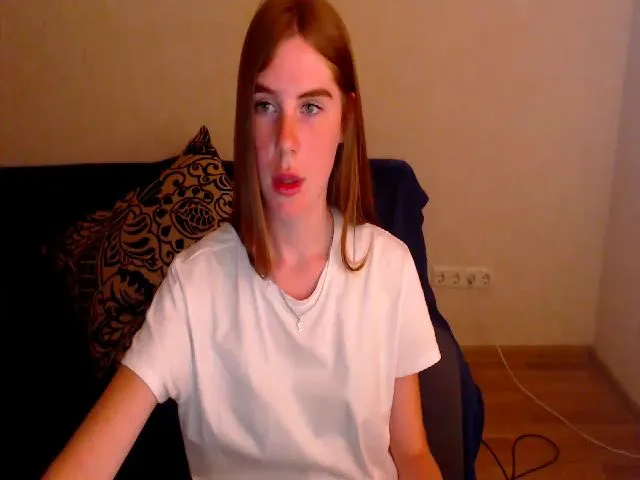 Live sex webcam photo for Vesnyshka #255447994