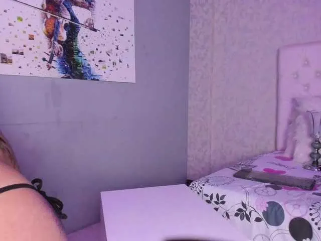 Live sex webcam photo for megansweett #241221837