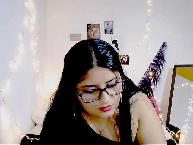 Live sex webcam photo for Isabellaprice #241093527