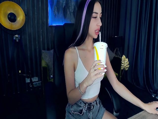 Live sex webcam photo for Gabrielllaa #254246863