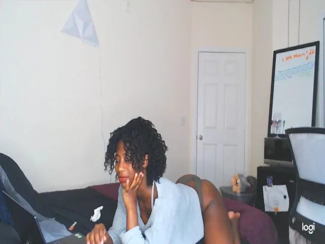 Live sex webcam photo for Seven #263836394