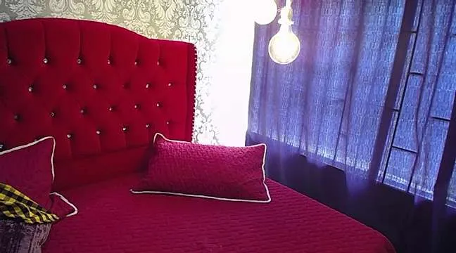 Live sex webcam photo for sarabakerhot #242554806